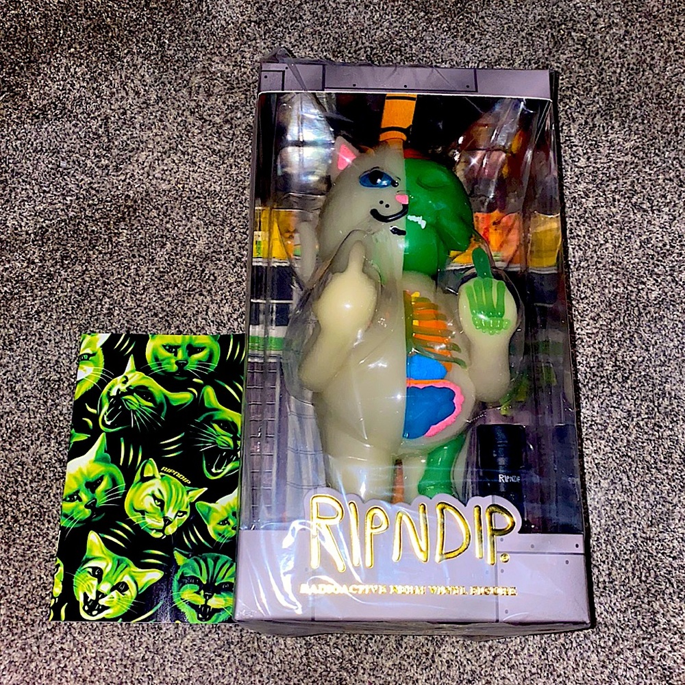 RIPNDIP RADIOACTIVE NERM VINYL FIGURE #242/500!!!!